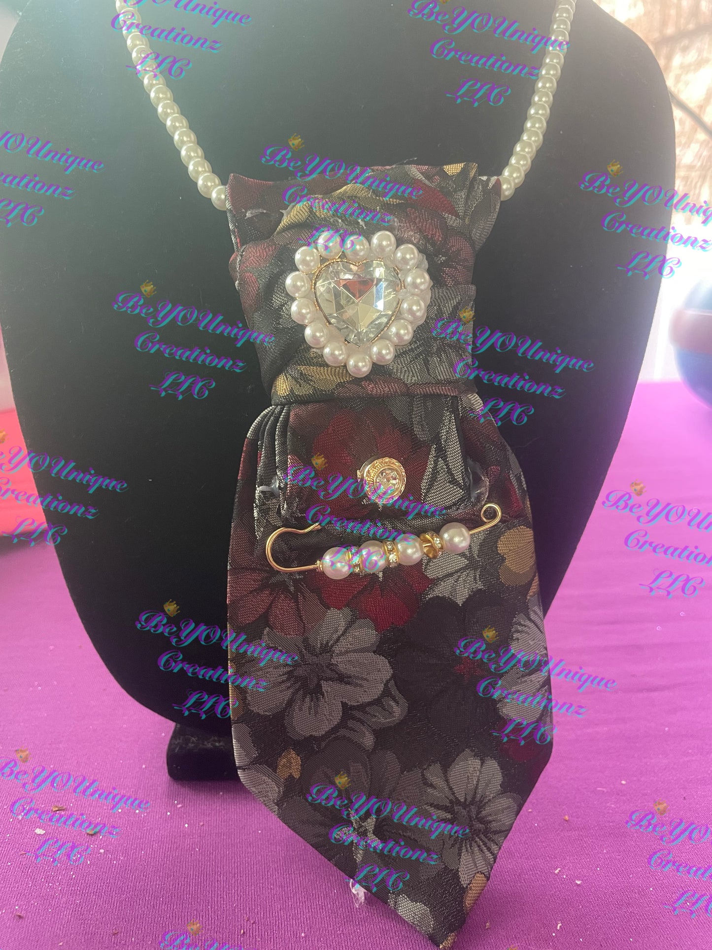 Custom woman's necklace necktie