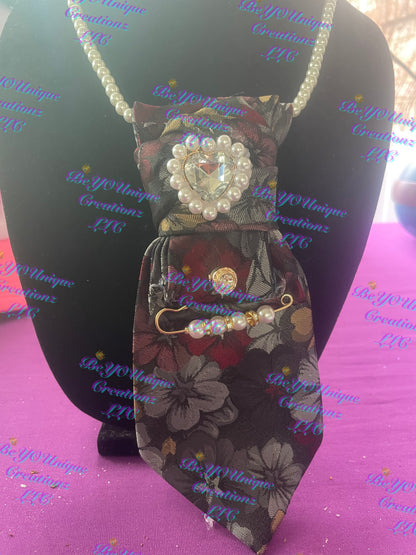 Custom woman's necklace necktie