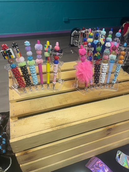 Random beadable pen bundle