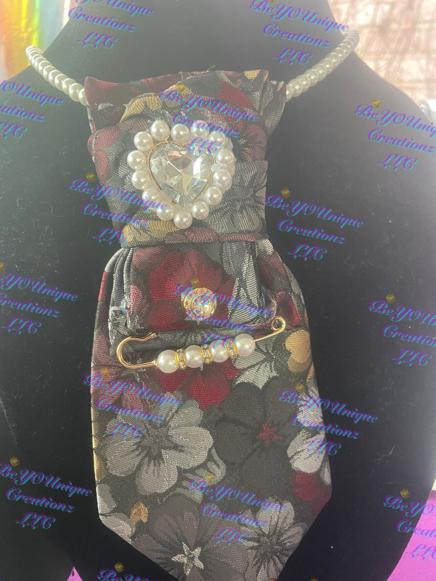 Custom woman's necklace necktie