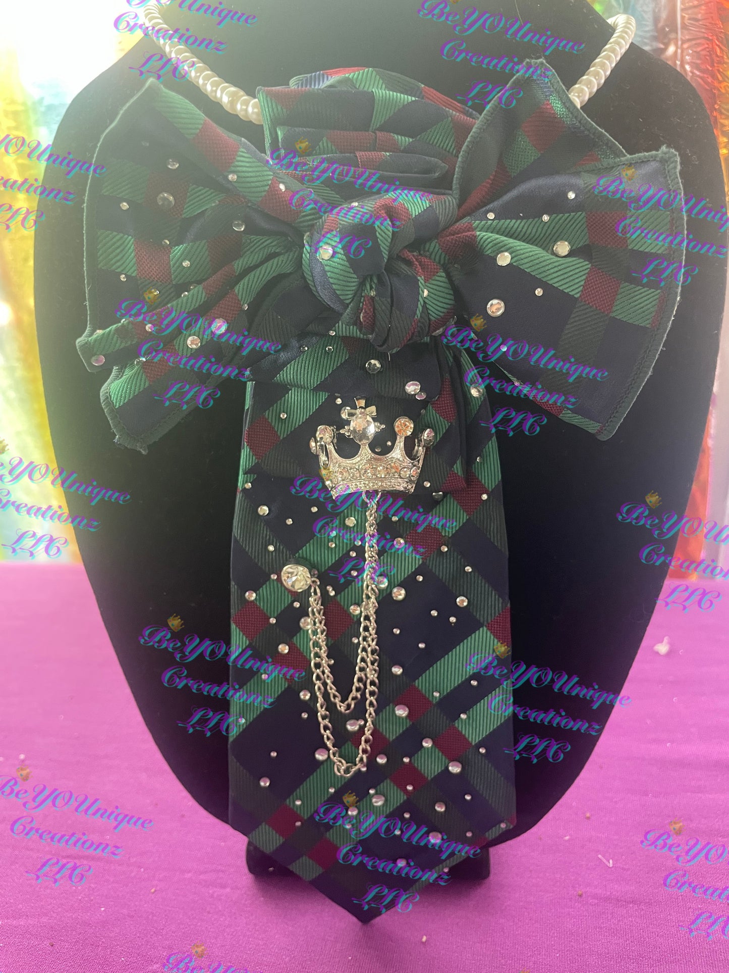 Custom woman's necklace necktie